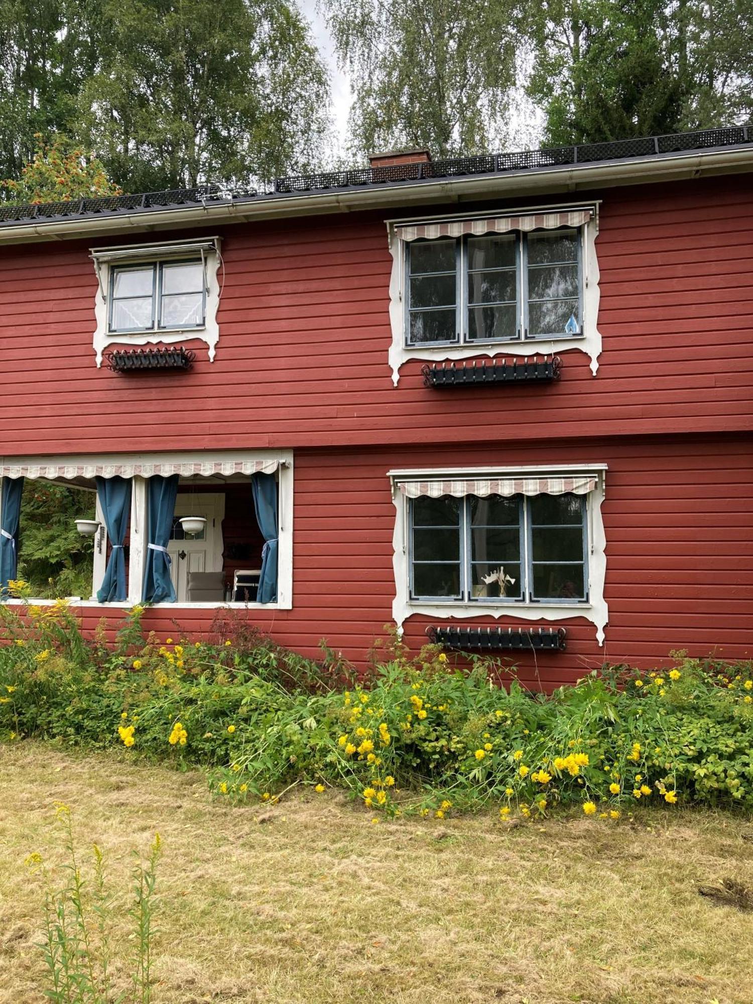Charmig Villa Med Bastu Och Snabbt Wifi Långav Kültér fotó