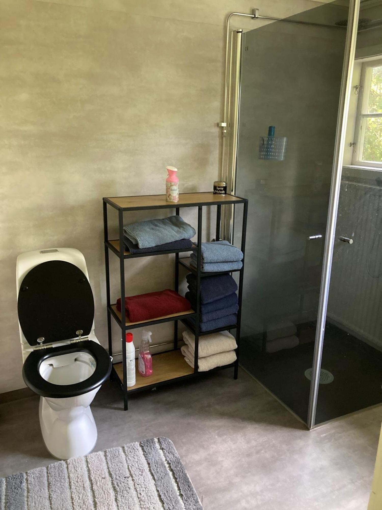 Charmig Villa Med Bastu Och Snabbt Wifi Långav Kültér fotó