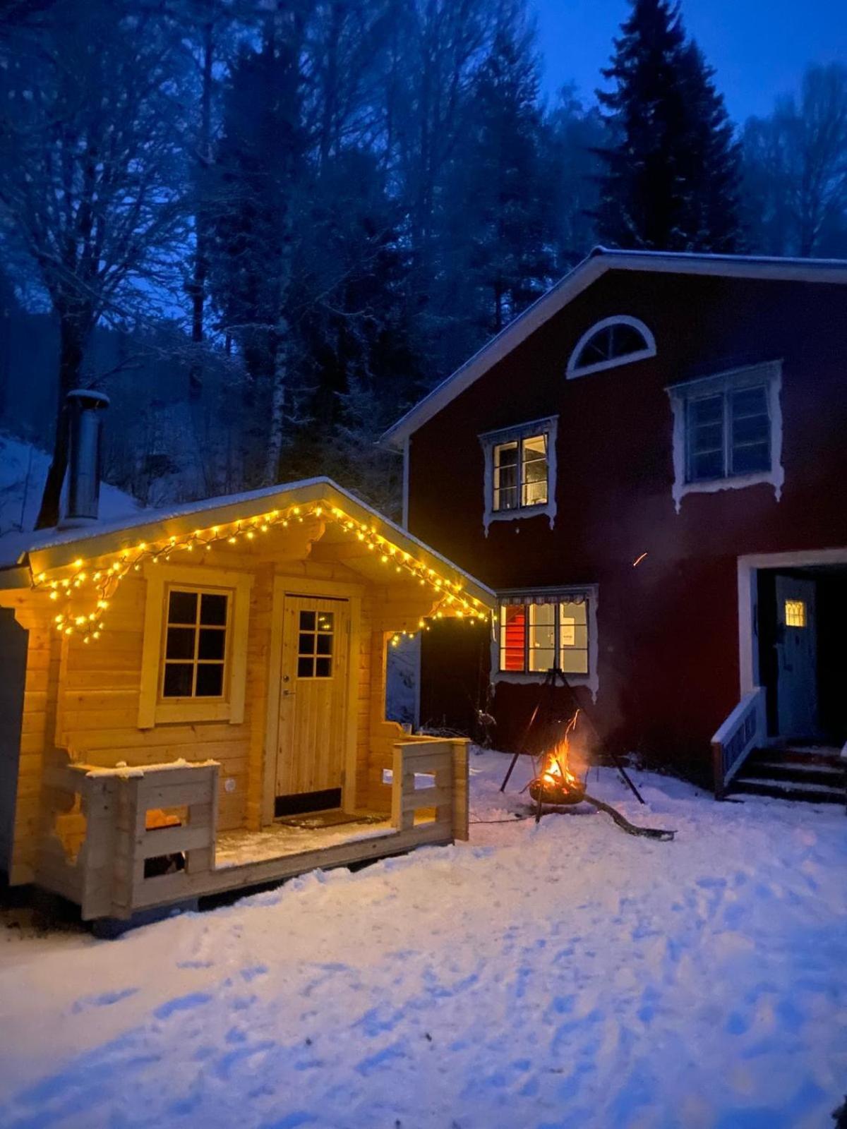 Charmig Villa Med Bastu Och Snabbt Wifi Långav Kültér fotó